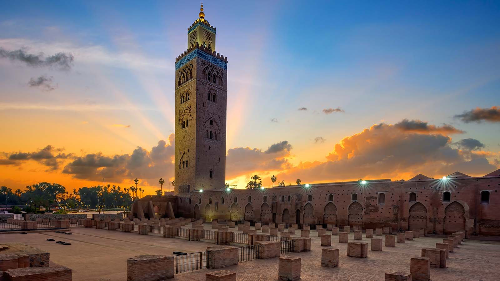 koutoubia mosque marrakech sunrise